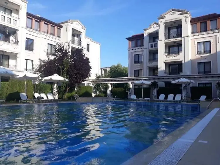 Апартамент В Green Life Beach Resort Sozopol 0*,